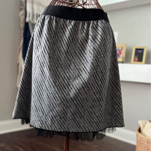 Women's Studio 253 Diagonal Stripe Skirt Size Large - Picture 2 of 10